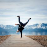 Handstand im Freien