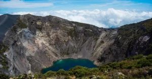 Kraterlandschaft in Costa Rica